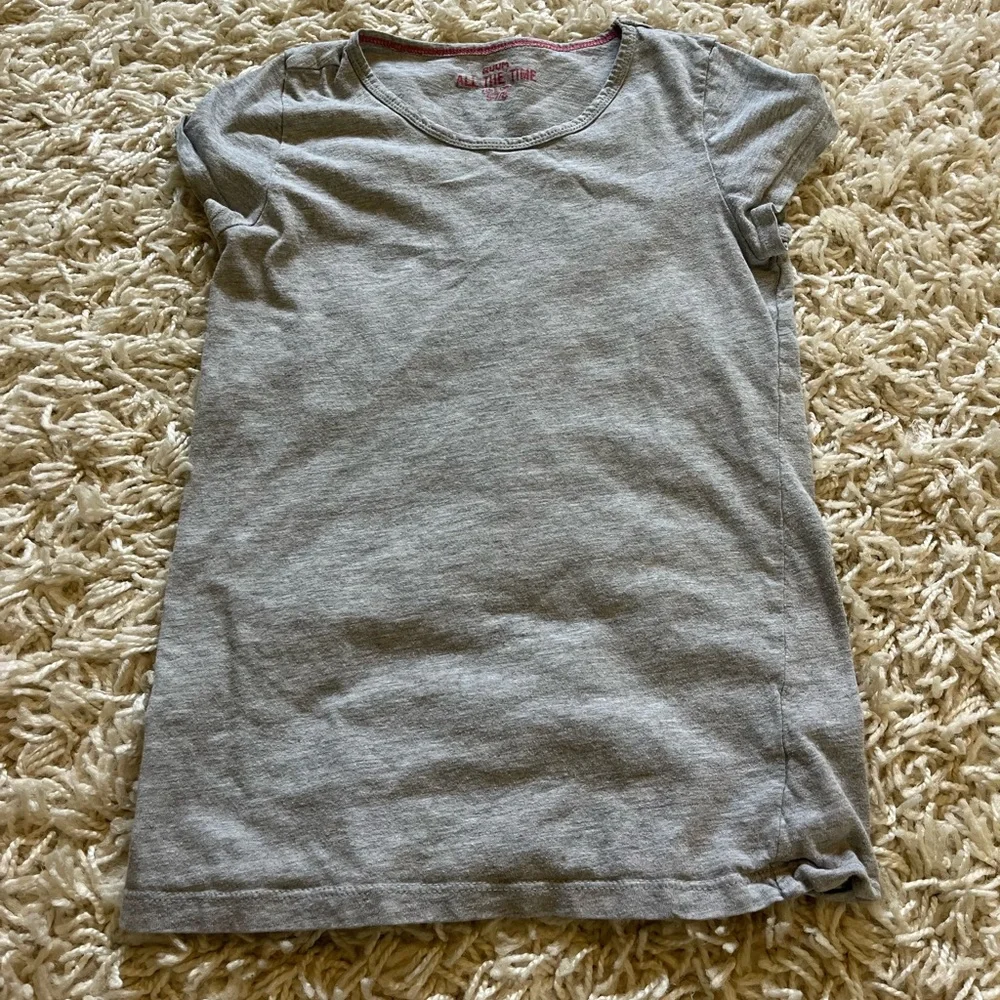 GYMBOREE/RUUM tops 🖤
